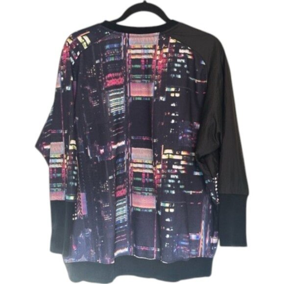 Adidas black trefoil Tokyo City printed pullover sweater size M - Picture 3 of 8